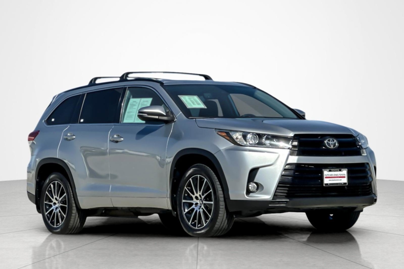 Certified 2018 Toyota Highlander SE w/ Protection Package #1 FWD image 7