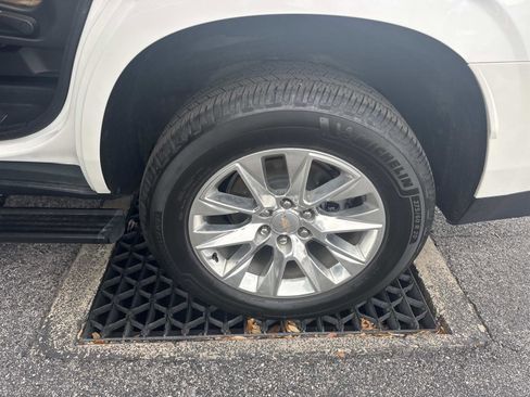 Used 2023 Chevrolet Tahoe Premier image 11