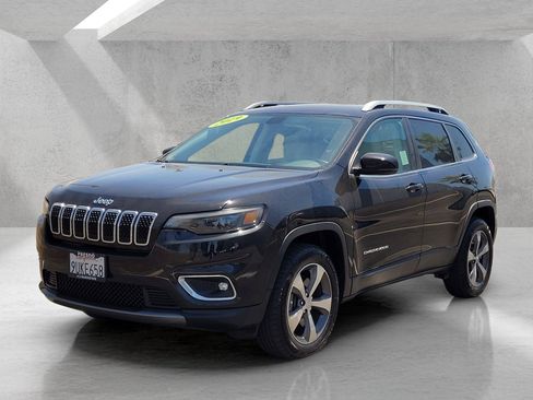 Used 2019 Jeep Cherokee Limited AWD/4WD image 9