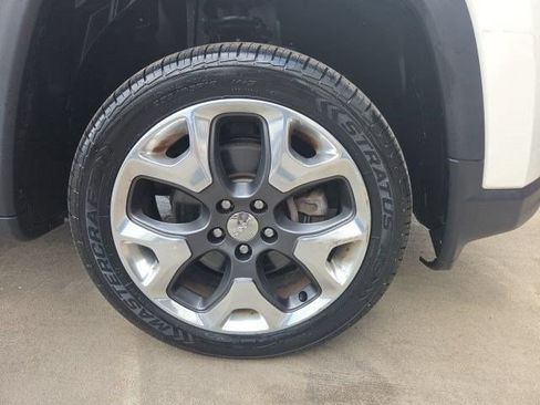 Used 2018 Jeep Compass Limited AWD/4WD image 46