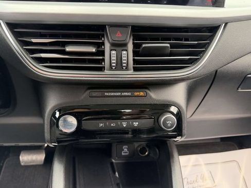Used 2023 Ford Escape Platinum AWD/4WD image 21