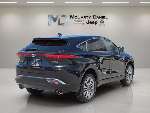 Used 2024 Toyota Venza Limited AWD/4WD image 5