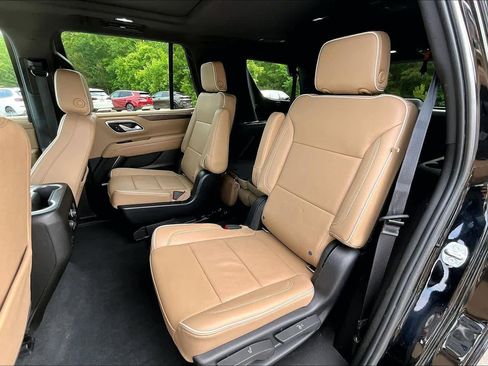 Used 2021 Chevrolet Tahoe Premier RWD image 21