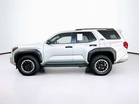 Used 2026 Toyota 4Runner TRD Off-Road AWD/4WD image 4