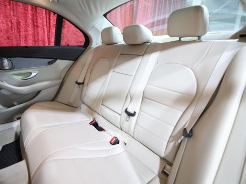 Used 2015 Mercedes-Benz C 300 4MATIC Sedan image 14