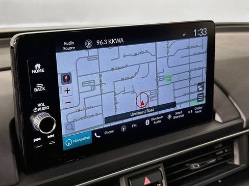 Used 2025 Honda Pilot Touring image 14