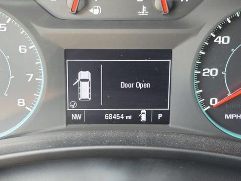 Used 2024 Chevrolet Equinox LS w/ Driver Confidence II Package FWD image 29