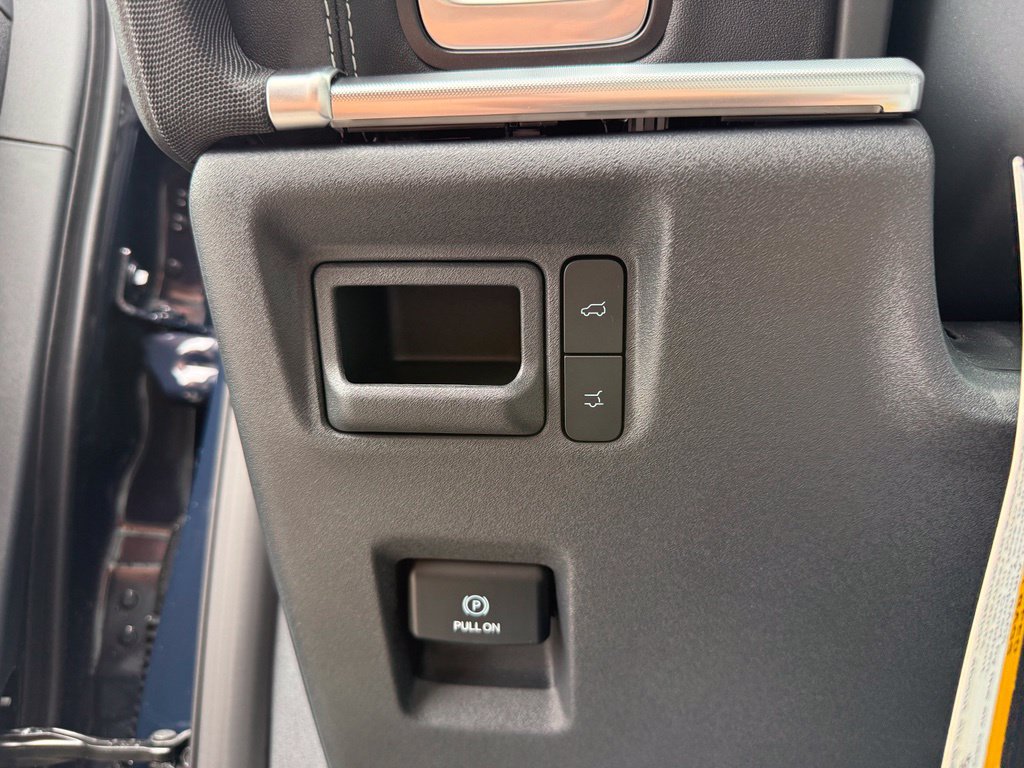 Used 2027 Ford Expedition Platinum RWD image 8