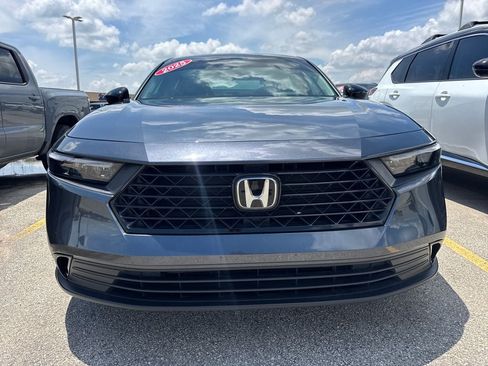 Used 2025 Honda Accord SE image 2
