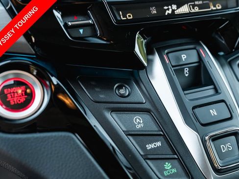 Used 2025 Honda Odyssey Touring image 19