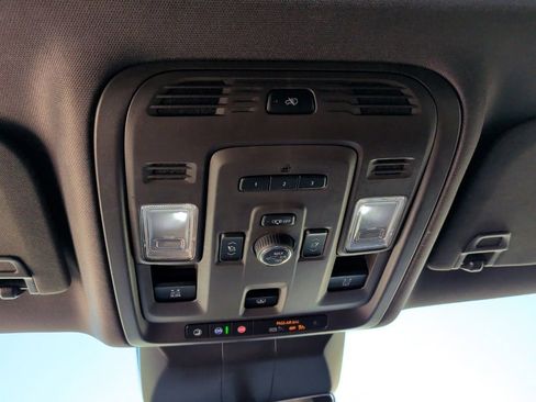 Used 2023 Cadillac Escalade Premium Luxury w/ LPO, Radiant Package image 22