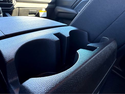 Used 2025 Chevrolet Colorado LT image 28