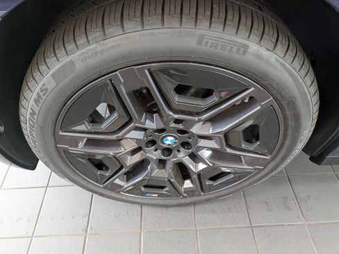 New 2026 BMW iX xDrive45 w/ M Sport Package AWD/4WD image 9