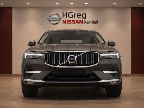Used 2023 Volvo XC60 B5 Ultimate w/ Protection Package Premier FWD image 5