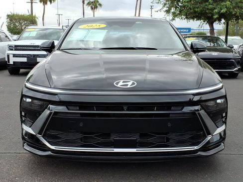 Certified 2025 Hyundai Sonata Limited FWD image 8