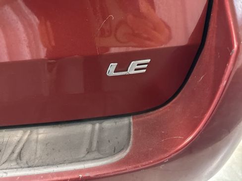 Used 2017 Toyota Sienna LE image 14