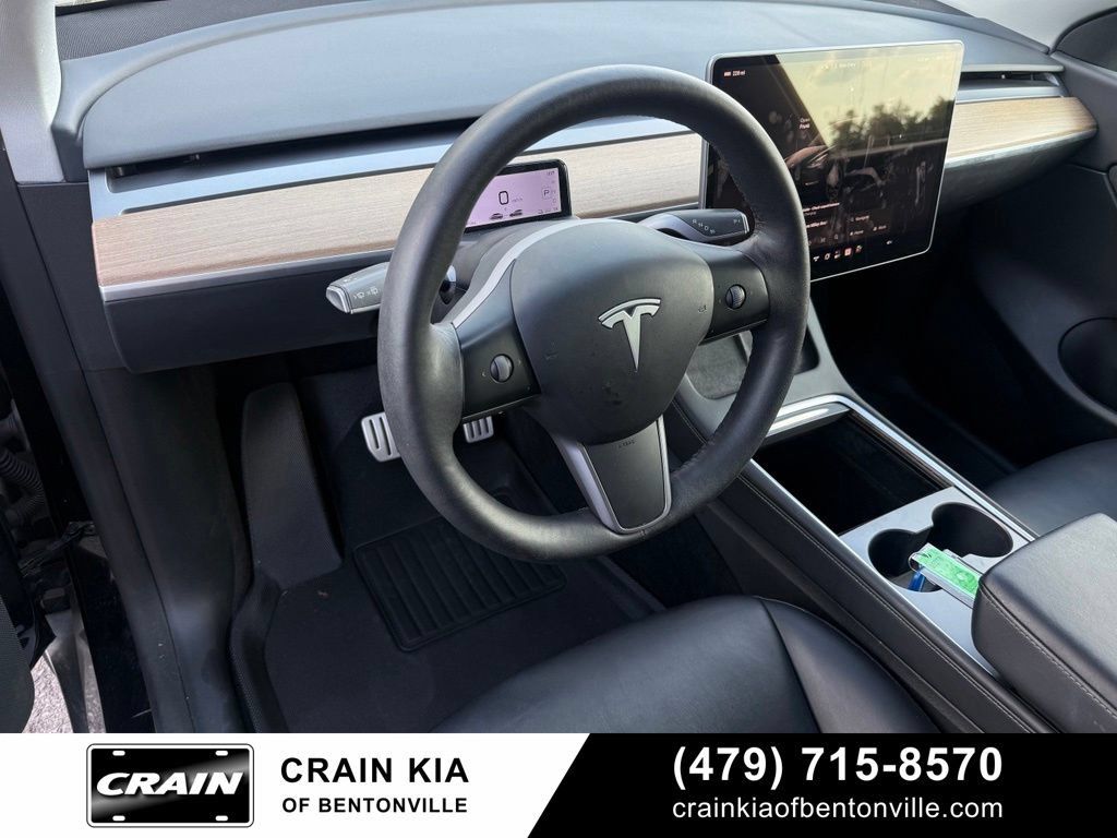 Used 2022 Tesla Model Y Performance AWD/4WD image 9