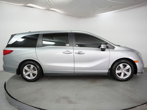 Used 2019 Honda Odyssey EX image 5