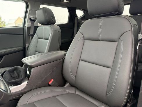 Certified 2025 Chevrolet Blazer LT w/ Sound & Technology Package image 36