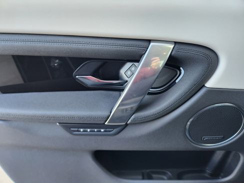 New 2025 Land Rover Discovery Sport S AWD/4WD image 18
