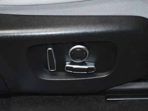 Used 2022 Land Rover Range Rover Evoque SE image 58