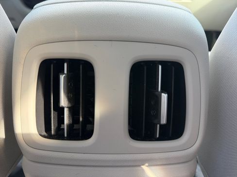 Used 2025 Hyundai Tucson Blue image 32