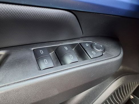 Used 2025 Chevrolet Equinox EV LT w/ Convenience Package FWD image 18