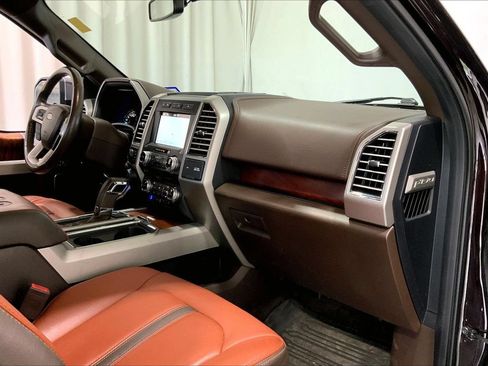 Used 2018 Ford F150 King Ranch w/ Equipment Group 601A Luxury AWD/4WD image 28
