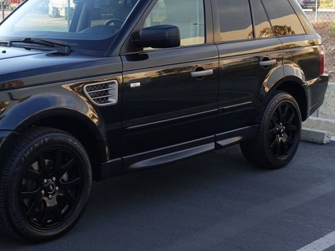 Used 2009 Land Rover Range Rover Sport HSE AWD/4WD image 25