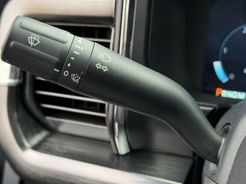 Used 2024 Ford F250 Lariat w/ Black Appearance Package image 24