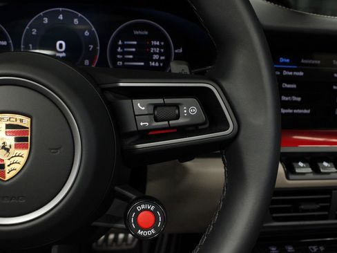 Certified 2025 Porsche 911 Carrera RWD image 22