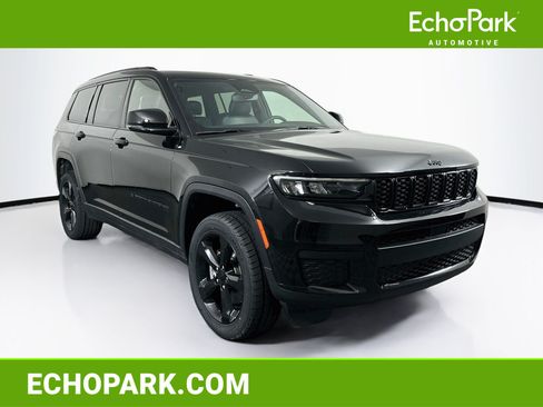 Used 2023 Jeep Grand Cherokee L Laredo AWD/4WD image 1