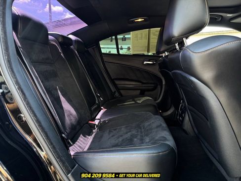 Used 2022 Dodge Charger Scat Pack RWD image 33