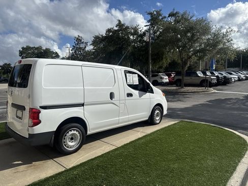Used 2021 Nissan NV200 S w/ Back Door Glass Package FWD image 5