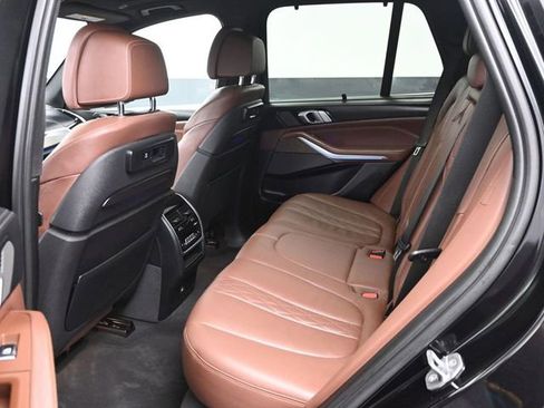 Used 2019 BMW X5 xDrive50i w/ Executive Package image 7