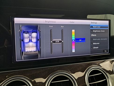 Used 2018 Mercedes-Benz E 400 4MATIC Sedan image 36