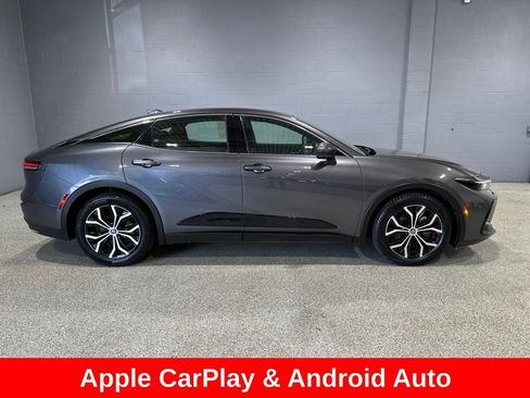 Certified 2023 Toyota Crown AWD/4WD image 3
