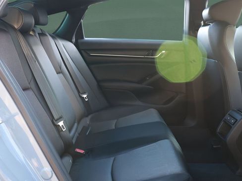 Used 2022 Honda Accord Sport image 14