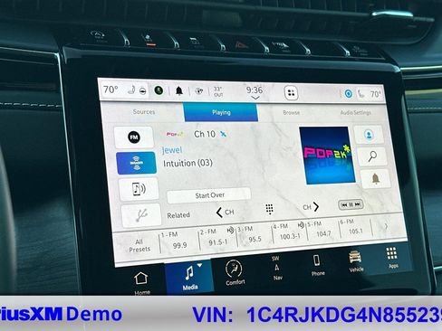 Used 2022 Jeep Grand Cherokee L Overland w/ Advanced Protech Group III image 27