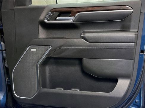 Used 2022 GMC Sierra 1500 SLT w/ SLT Premium Plus Package image 12