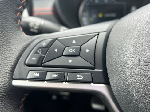 New 2025 Nissan Versa SR image 10