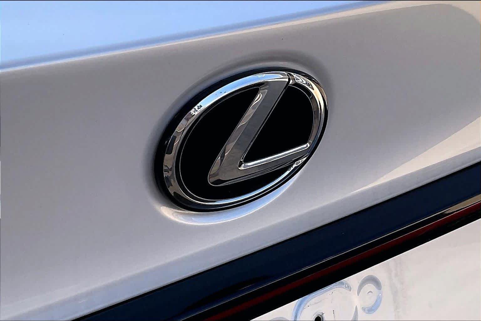 Used 2024 Lexus IS 300 w/ Comfort Package RWD image 30