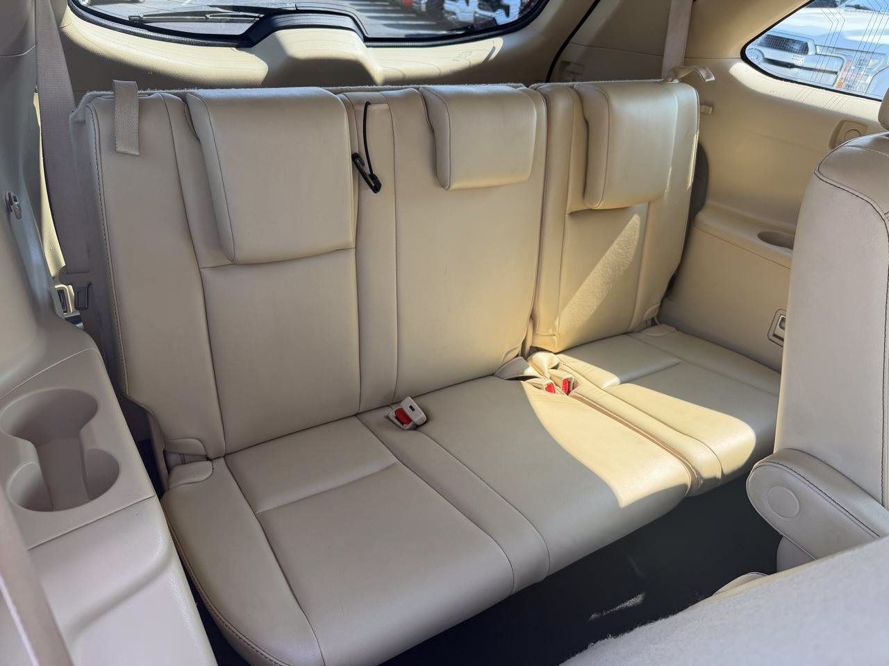 Used 2019 Toyota Highlander XLE FWD image 19
