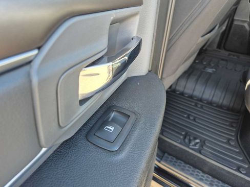 Used 2022 RAM 1500 Classic SLT w/ Protection Group AWD/4WD image 31