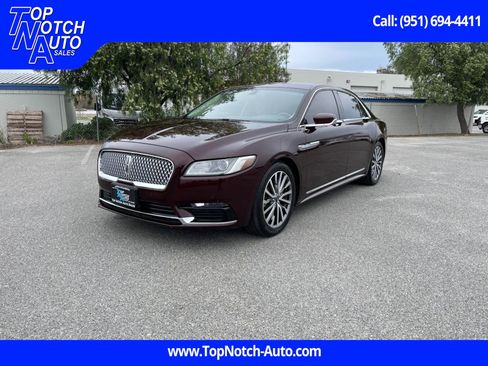 Used 2017 Lincoln Continental Select image 1