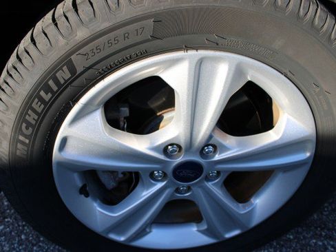 Used 2016 Ford Escape SE w/ Equipment Group 201A image 40