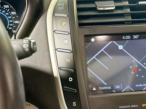 Used 2017 Lincoln MKC Reserve w/ Lincoln MKC Climate Package image 18