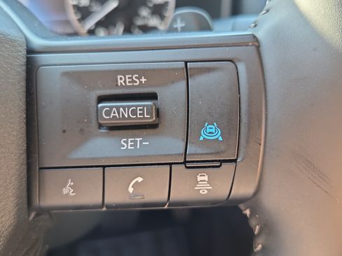 Certified 2026 Nissan Rogue SV w/ SV Premium Package FWD image 27