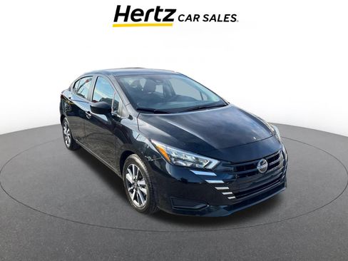 Used 2025 Nissan Versa SV image 1