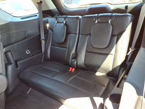 Used 2024 Ford Explorer XLT w/ Equipment Group 202A AWD/4WD image 12